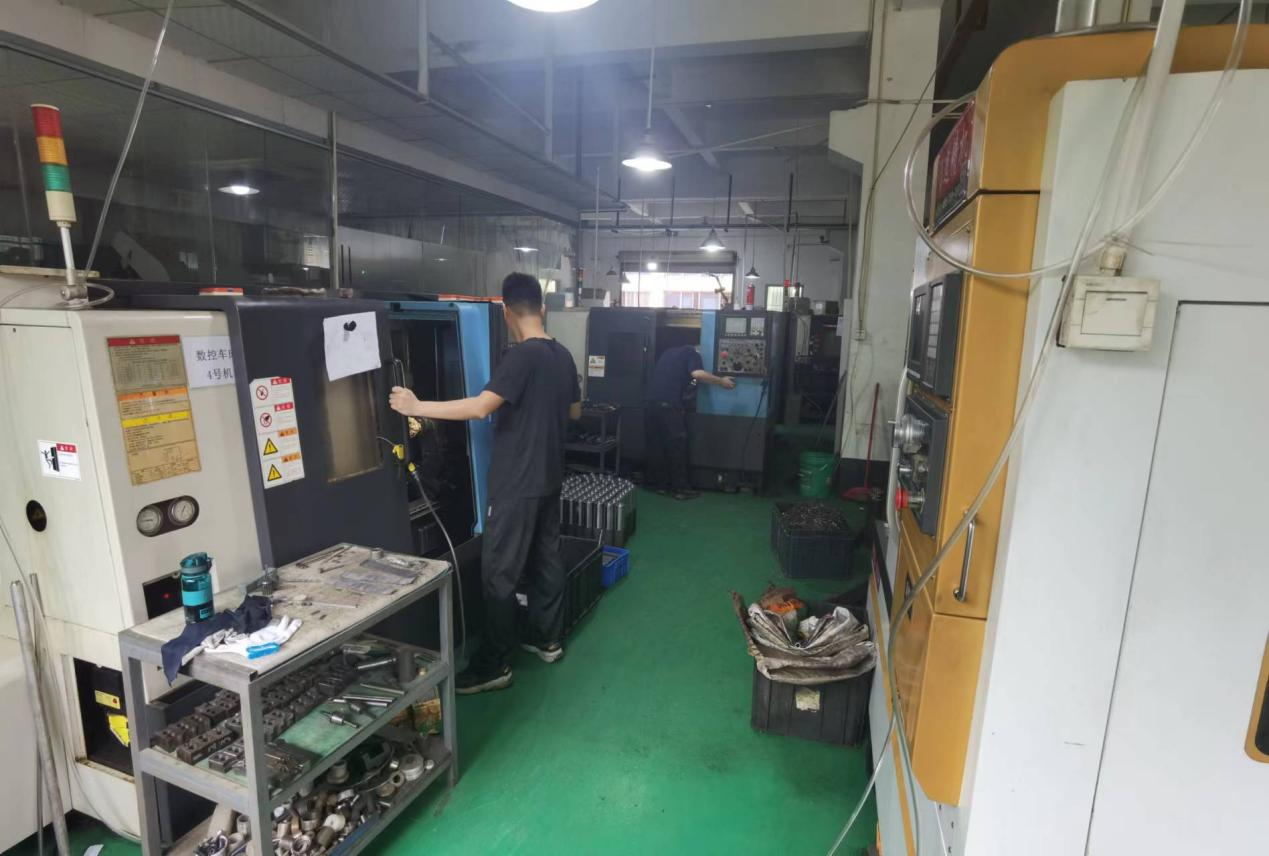 CNC lathe processing product accuracy